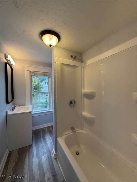 1305 Curtis Street Akron OH 44301