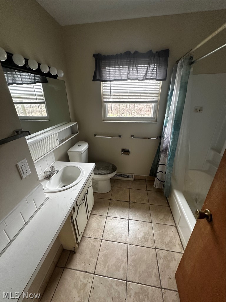 3747 Iona Avenue Stow OH 44224