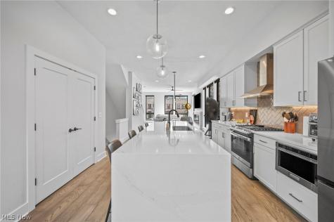 1403 E Superior Avenue Cleveland OH 44113