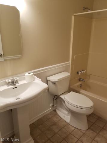 1807 Higby Drive Stow OH 44224