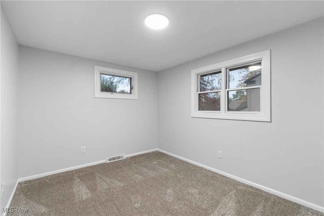 16982 Bob White Circle Strongsville OH 44136