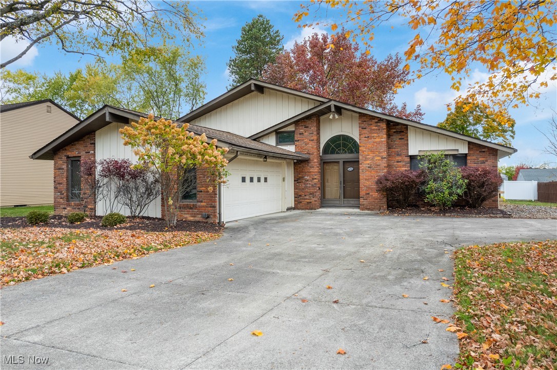 16982 Bob White Circle Strongsville OH 44136