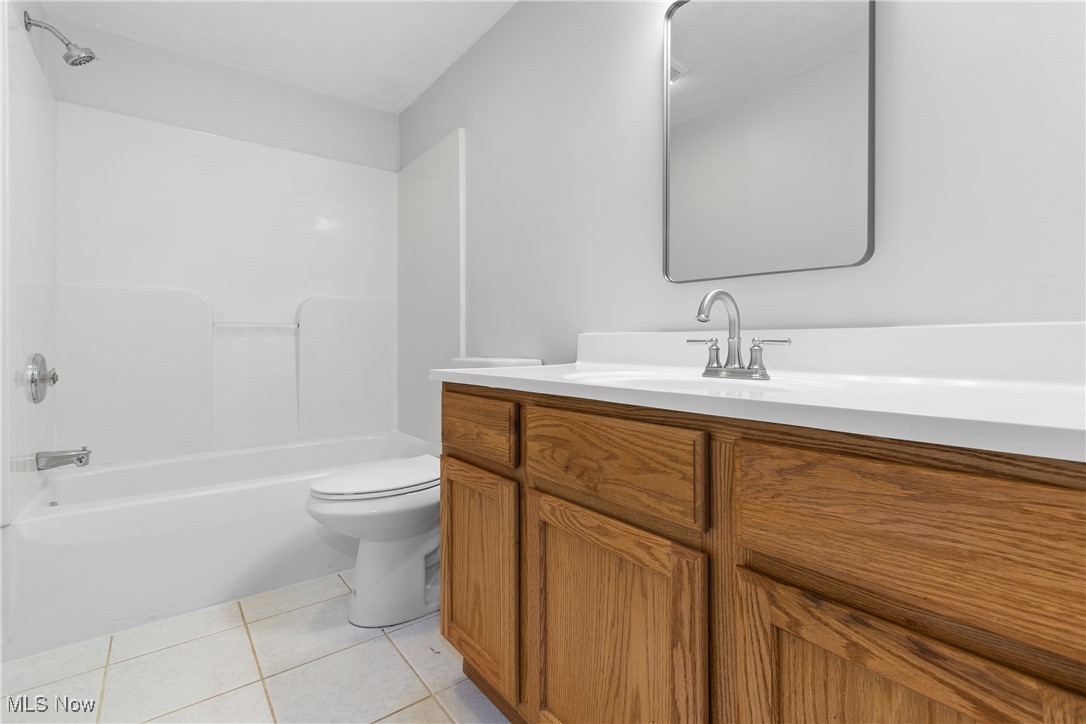 16982 Bob White Circle Strongsville OH 44136