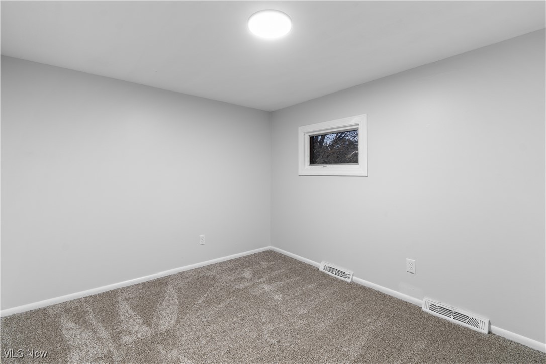 16982 Bob White Circle Strongsville OH 44136