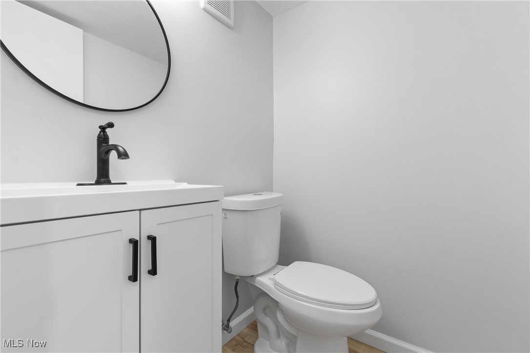 16982 Bob White Circle Strongsville OH 44136