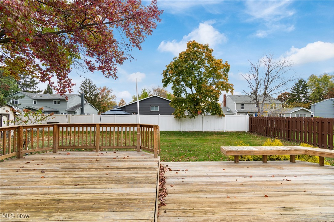 16982 Bob White Circle Strongsville OH 44136