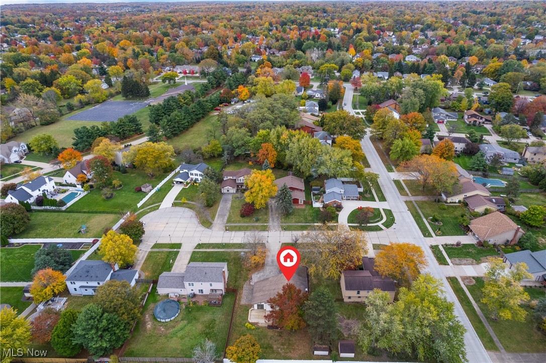 16982 Bob White Circle Strongsville OH 44136