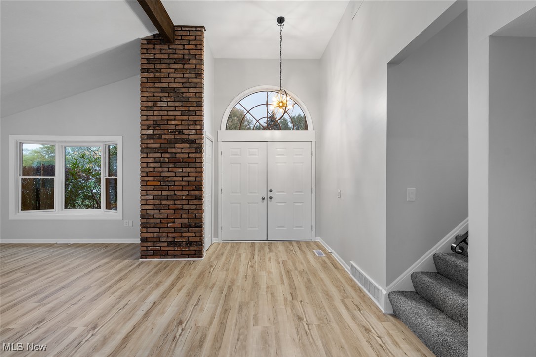 16982 Bob White Circle Strongsville OH 44136