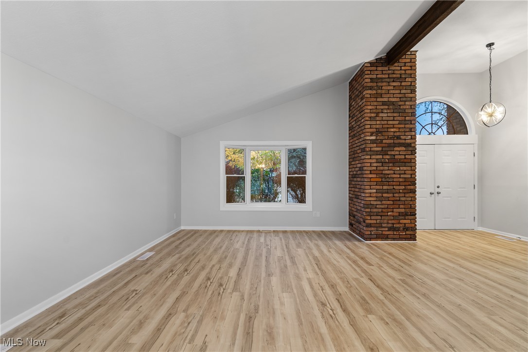 16982 Bob White Circle Strongsville OH 44136