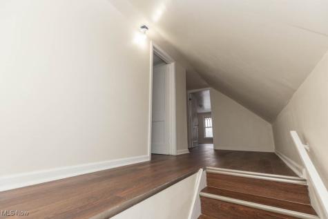 1598 Alameda Avenue Lakewood OH 44107