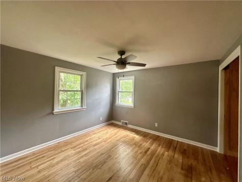 2992 Eldora Drive Youngstown OH 44511