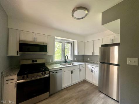 2992 Eldora Drive Youngstown OH 44511