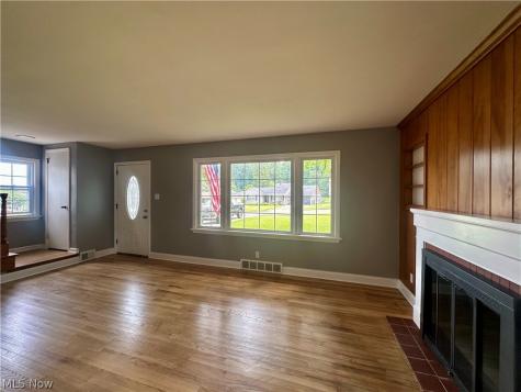 2992 Eldora Drive Youngstown OH 44511