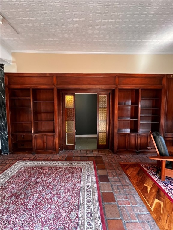 4 Herrick Mews Cleveland Heights OH 44106