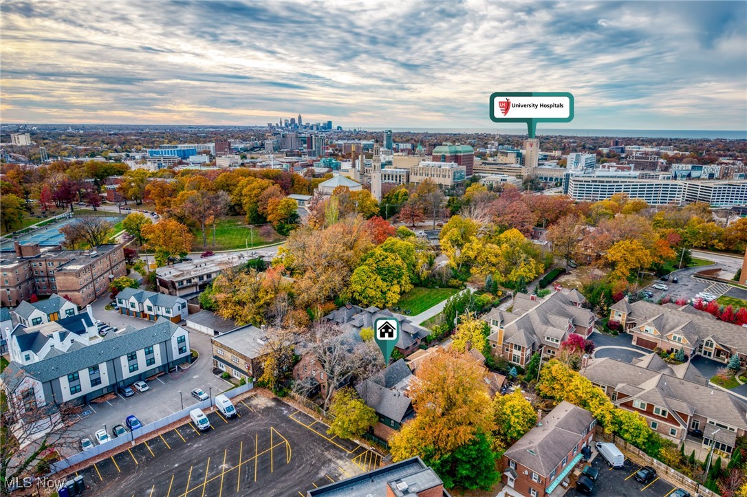 4 Herrick Mews Cleveland Heights OH 44106