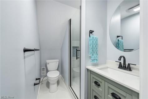 3290 W 23rd Place Cleveland OH 44109