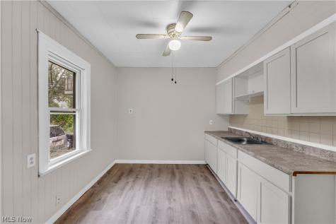3519 W 100th Street Cleveland OH 44111