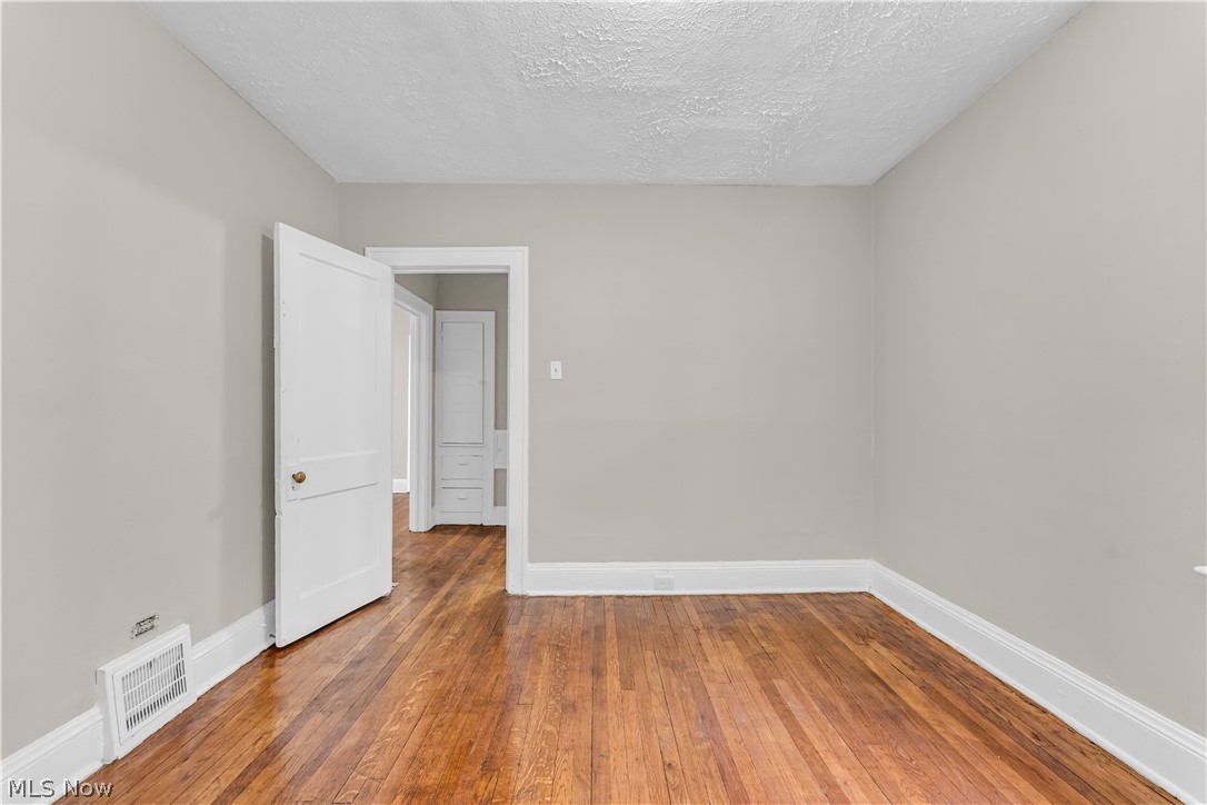 3519 W 100th Street Cleveland OH 44111