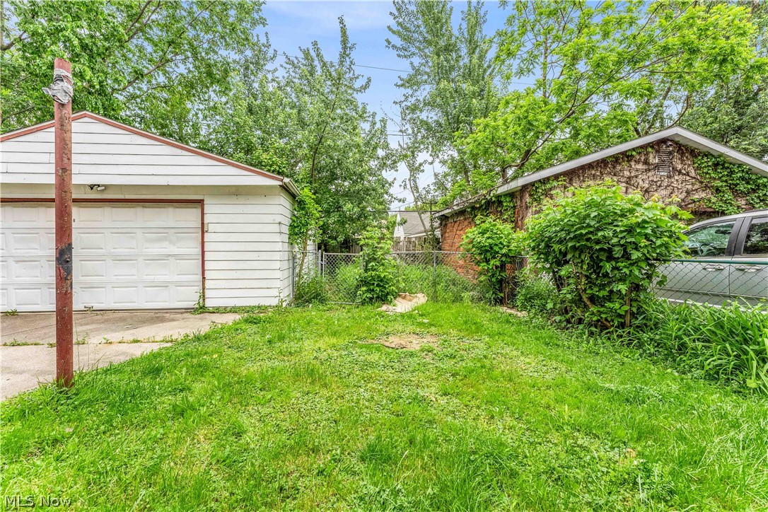 3519 W 100th Street Cleveland OH 44111