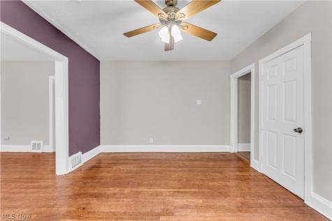 3519 W 100th Street Cleveland OH 44111