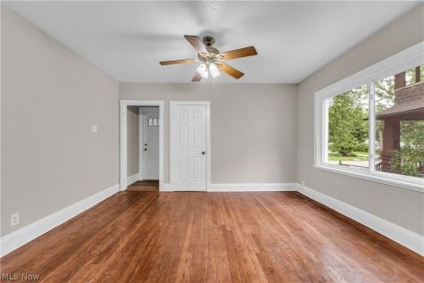 3519 W 100th Street Cleveland OH 44111