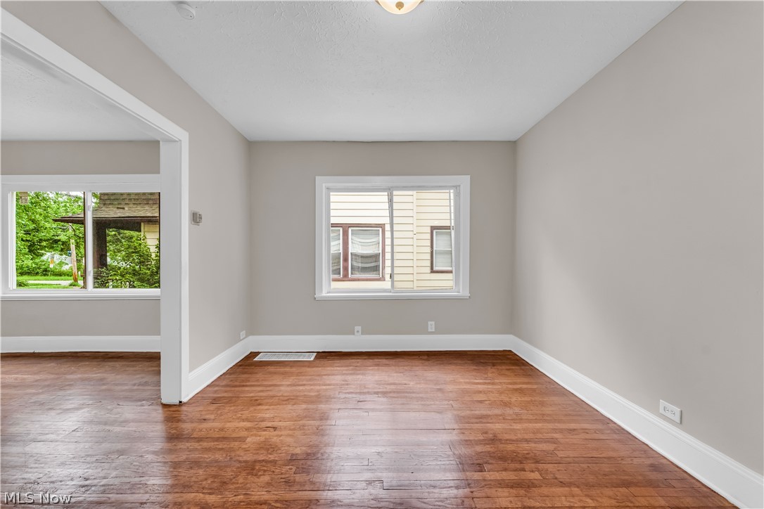 3519 W 100th Street Cleveland OH 44111