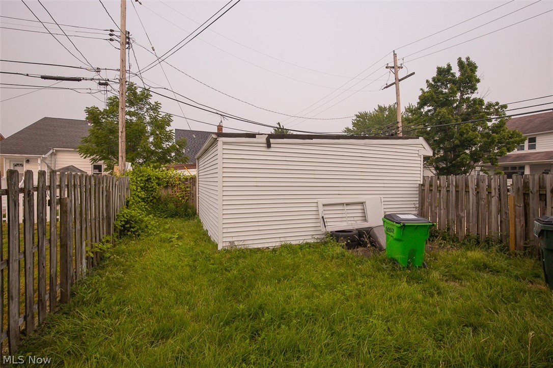 4953 E 106th Street Garfield Heights OH 44125