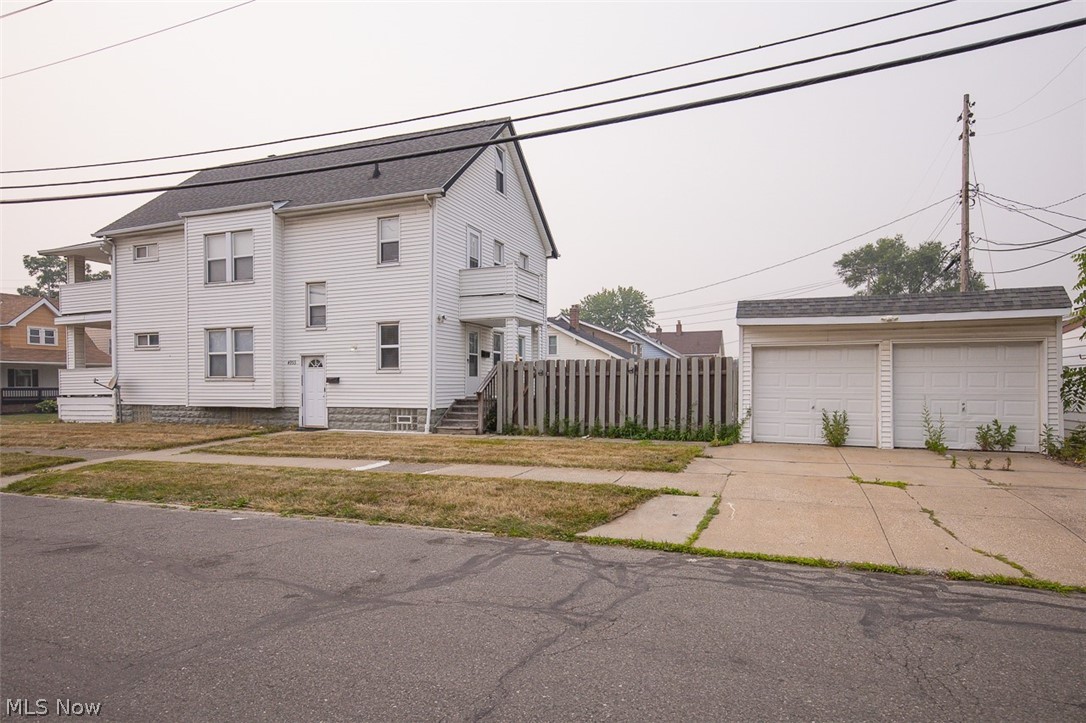 4953 E 106th Street Garfield Heights OH 44125