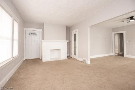 4953 E 106th Street Garfield Heights OH 44125