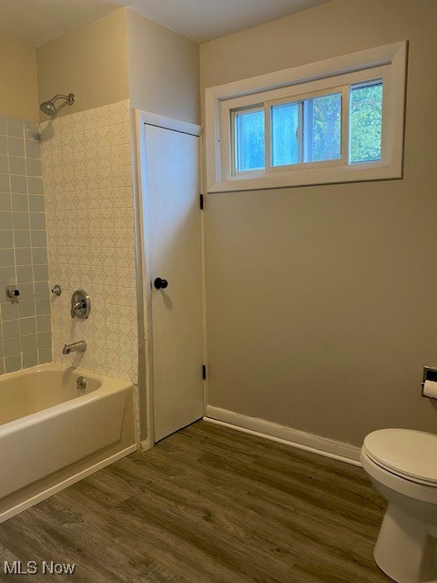 2156 7th Street SW Akron OH 44314