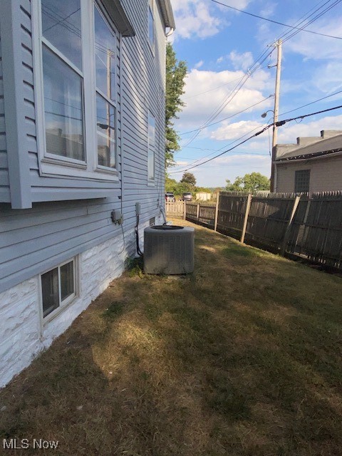 2156 7th Street SW Akron OH 44314