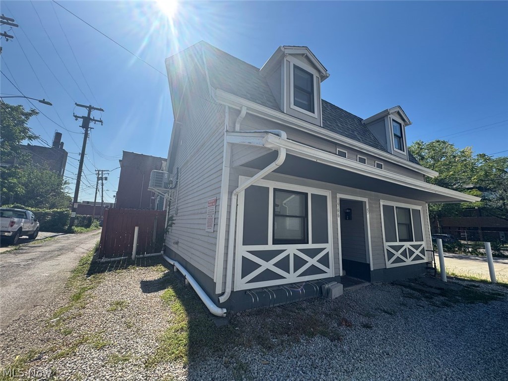 1966 Randall-back House Unit Road Cleveland OH 44113