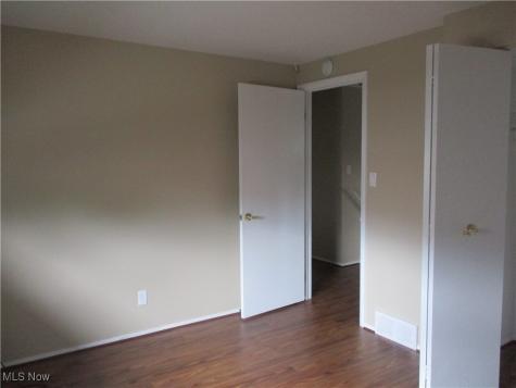 6566 Glenallen Avenue Solon OH 44139