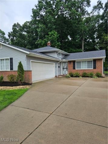 6566 Glenallen Avenue Solon OH 44139