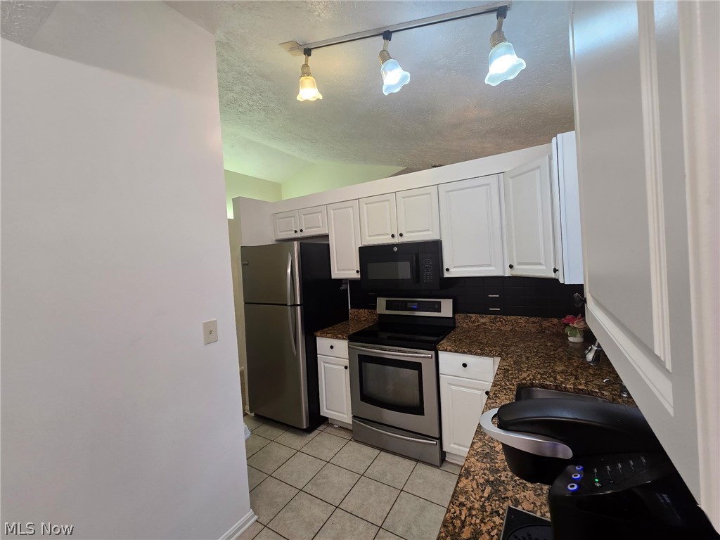 355 Village Pointe Drive Akron OH 44313