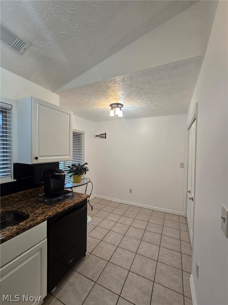 355 Village Pointe Drive Akron OH 44313