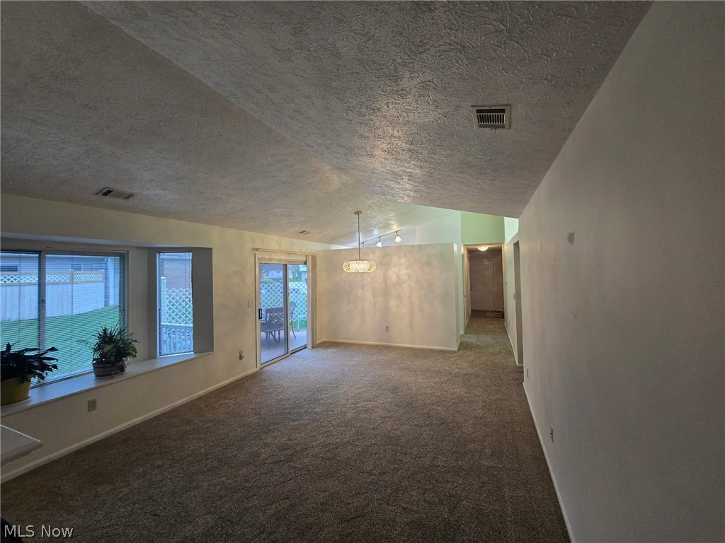355 Village Pointe Drive Akron OH 44313