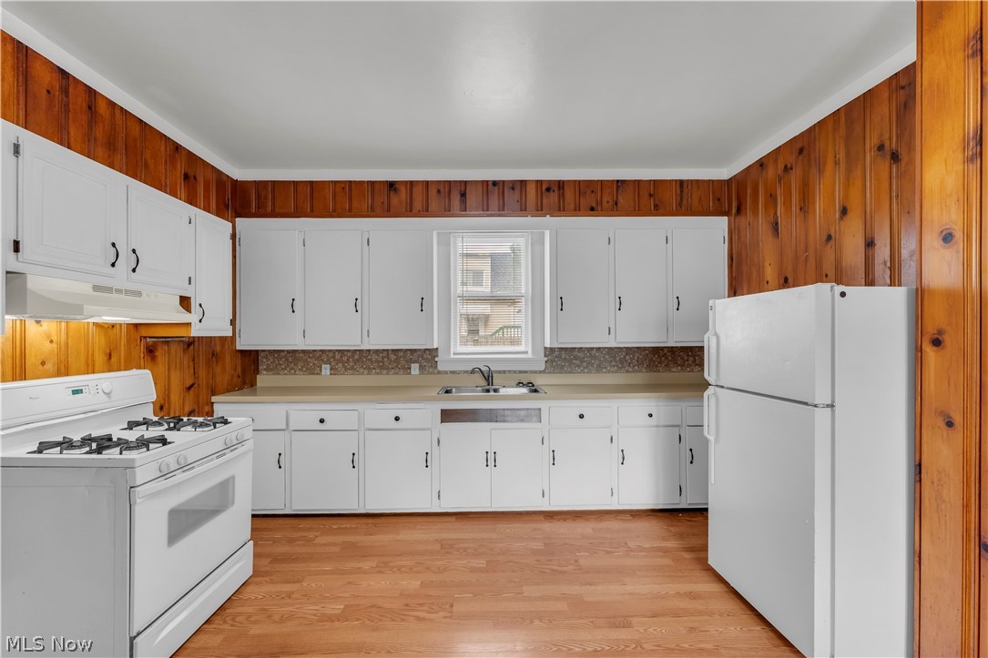 3309 Natchez Avenue Cleveland OH 44109