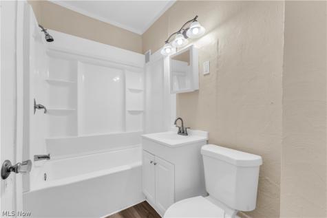 3309 Natchez Avenue Cleveland OH 44109