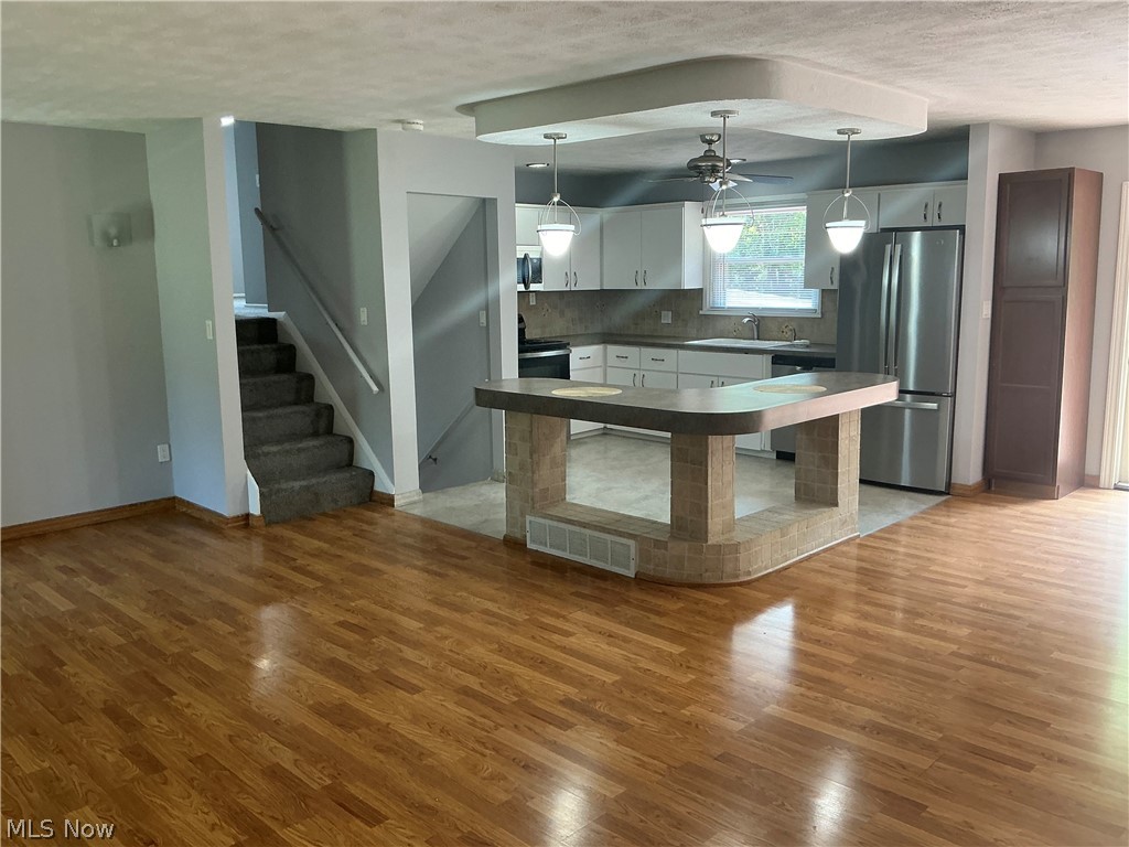 3732 Maplecrest Road Woodmere OH 44122