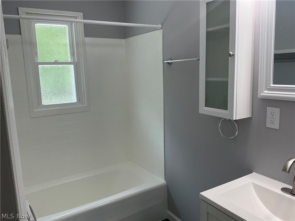 3732 Maplecrest Road Woodmere OH 44122
