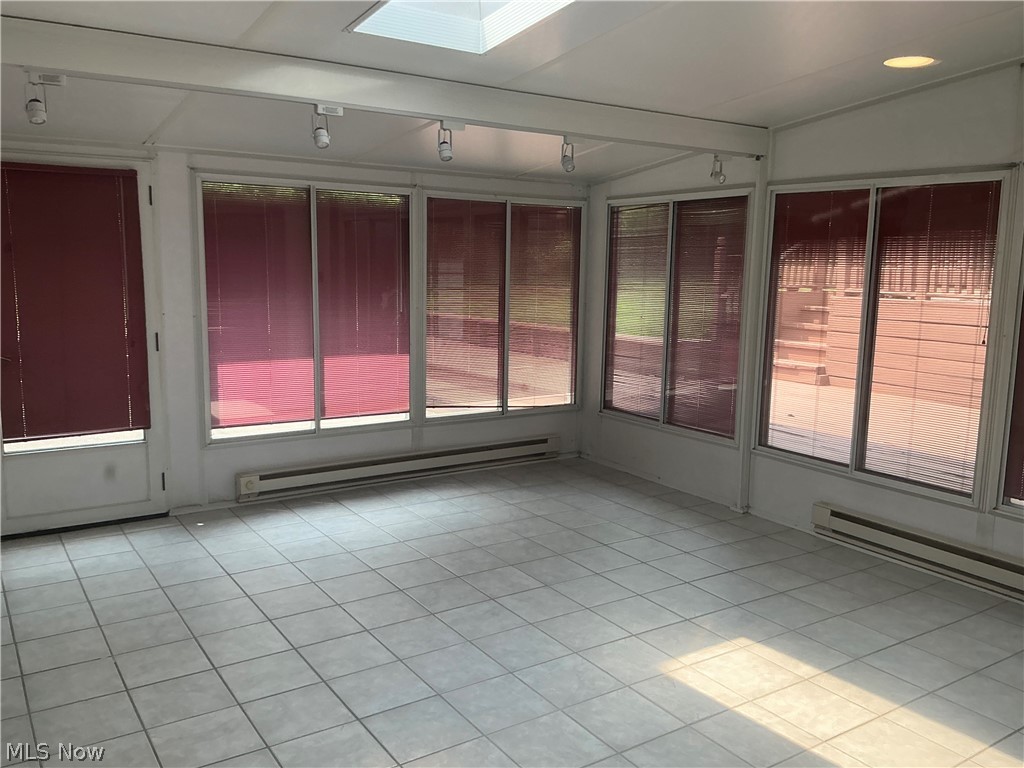 3732 Maplecrest Road Woodmere OH 44122