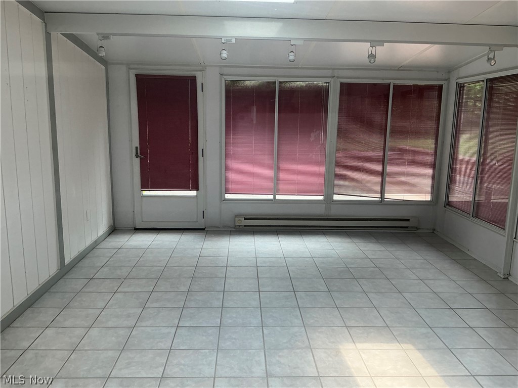 3732 Maplecrest Road Woodmere OH 44122
