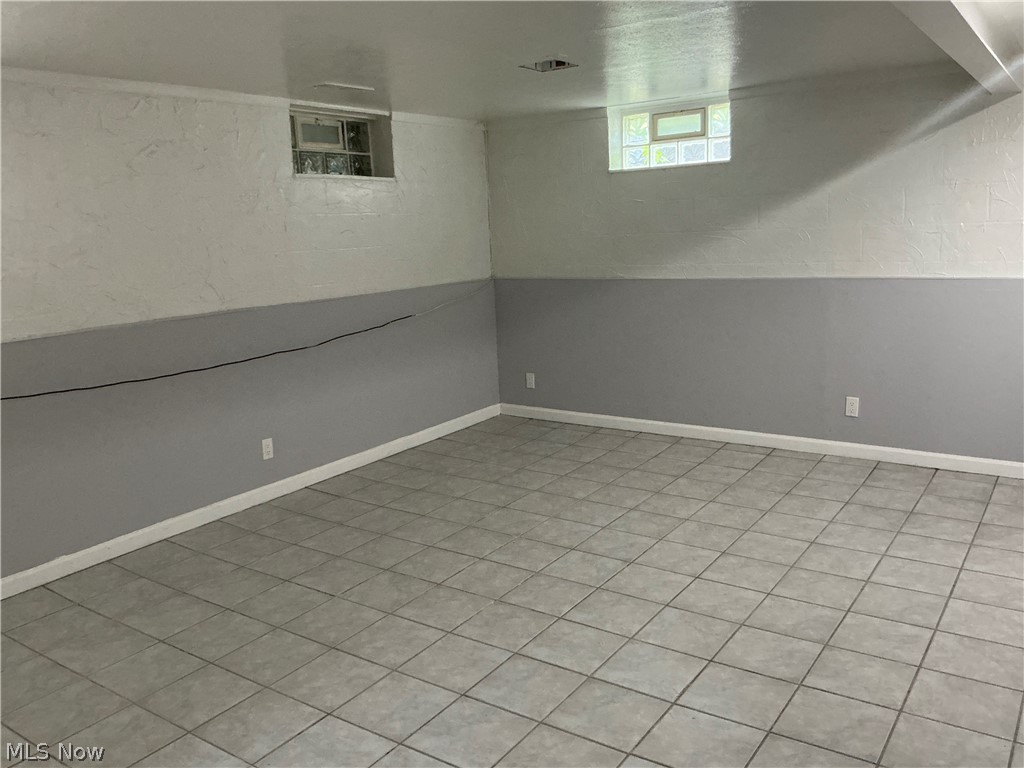 3732 Maplecrest Road Woodmere OH 44122