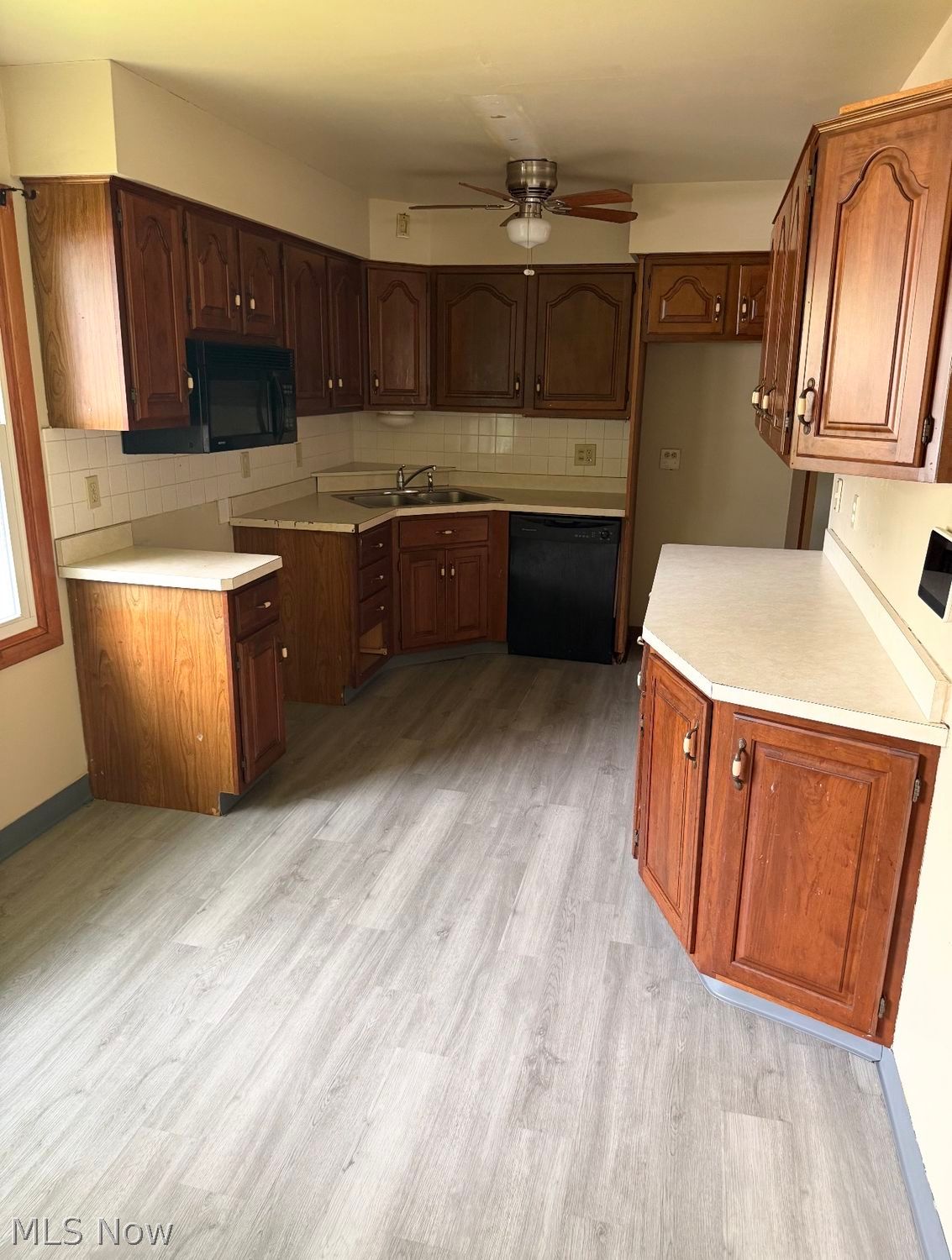 2938 Northwest Boulevard NW Warren OH 44485