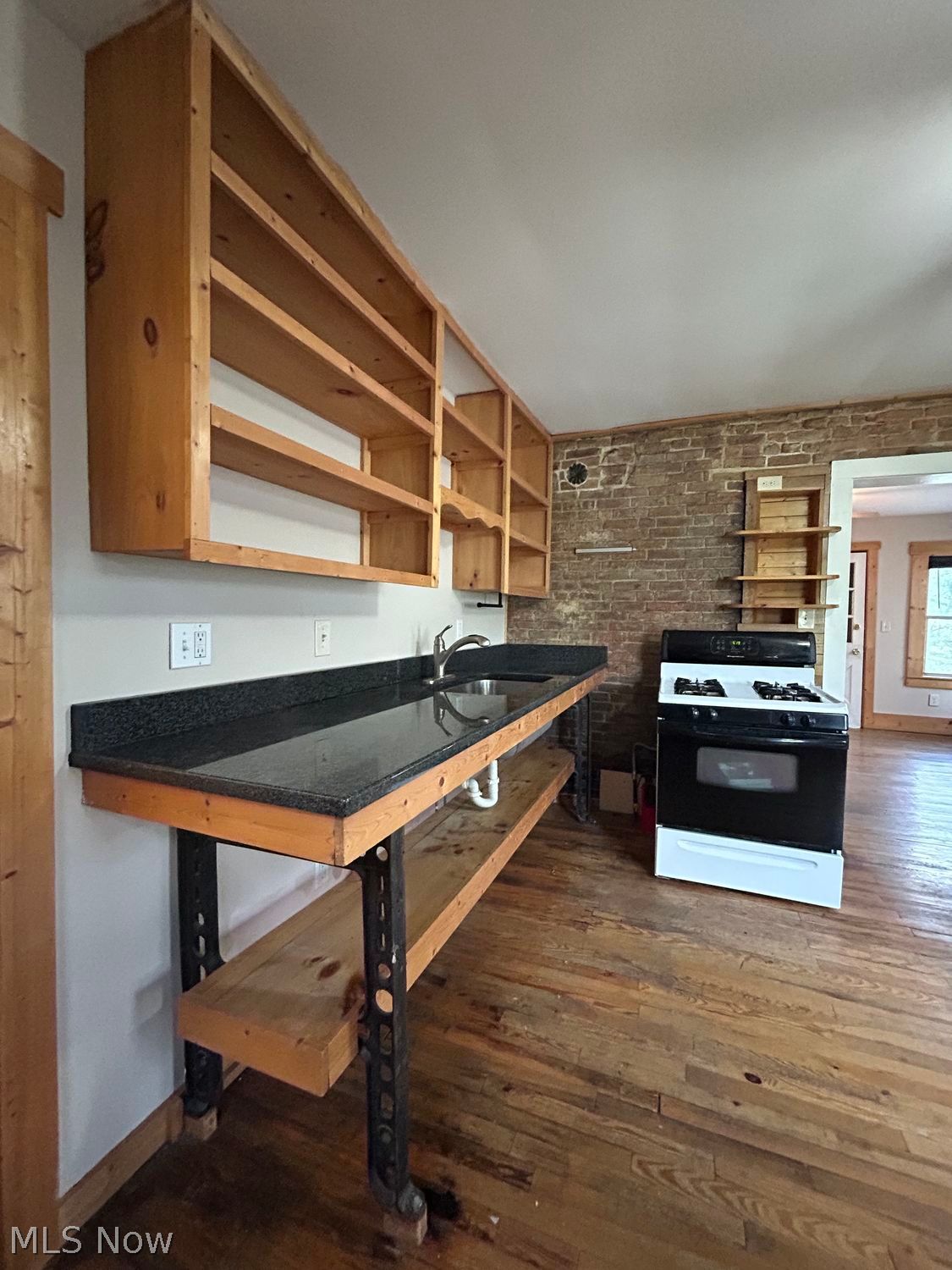 2809 Monroe Avenue Cleveland OH 44113