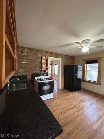 2809 Monroe Avenue Cleveland OH 44113