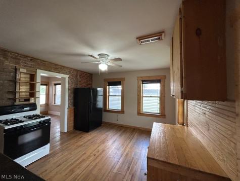 2809 Monroe Avenue Cleveland OH 44113