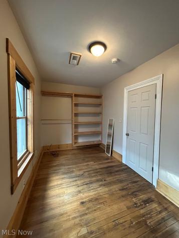 2809 Monroe Avenue Cleveland OH 44113