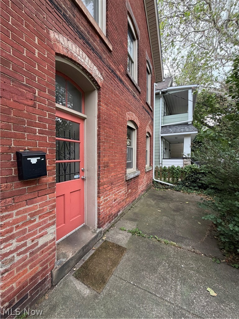 2809 Monroe Avenue Cleveland OH 44113